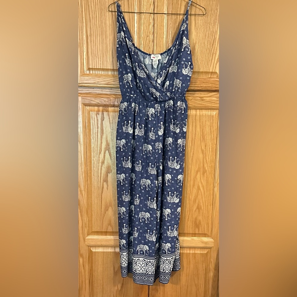 Romper size XL wide legs adjustable straps lounge travel elephants comfort
